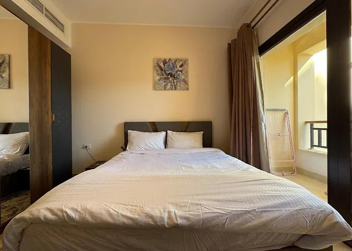 Sun & Fun Aldau Heights One Bedroom In