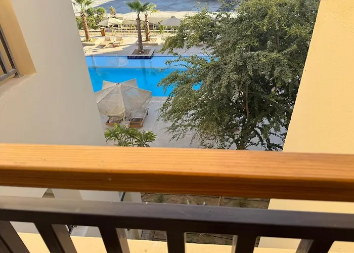 Sun & Fun Aldau Heights One Bedroom In Apartment *